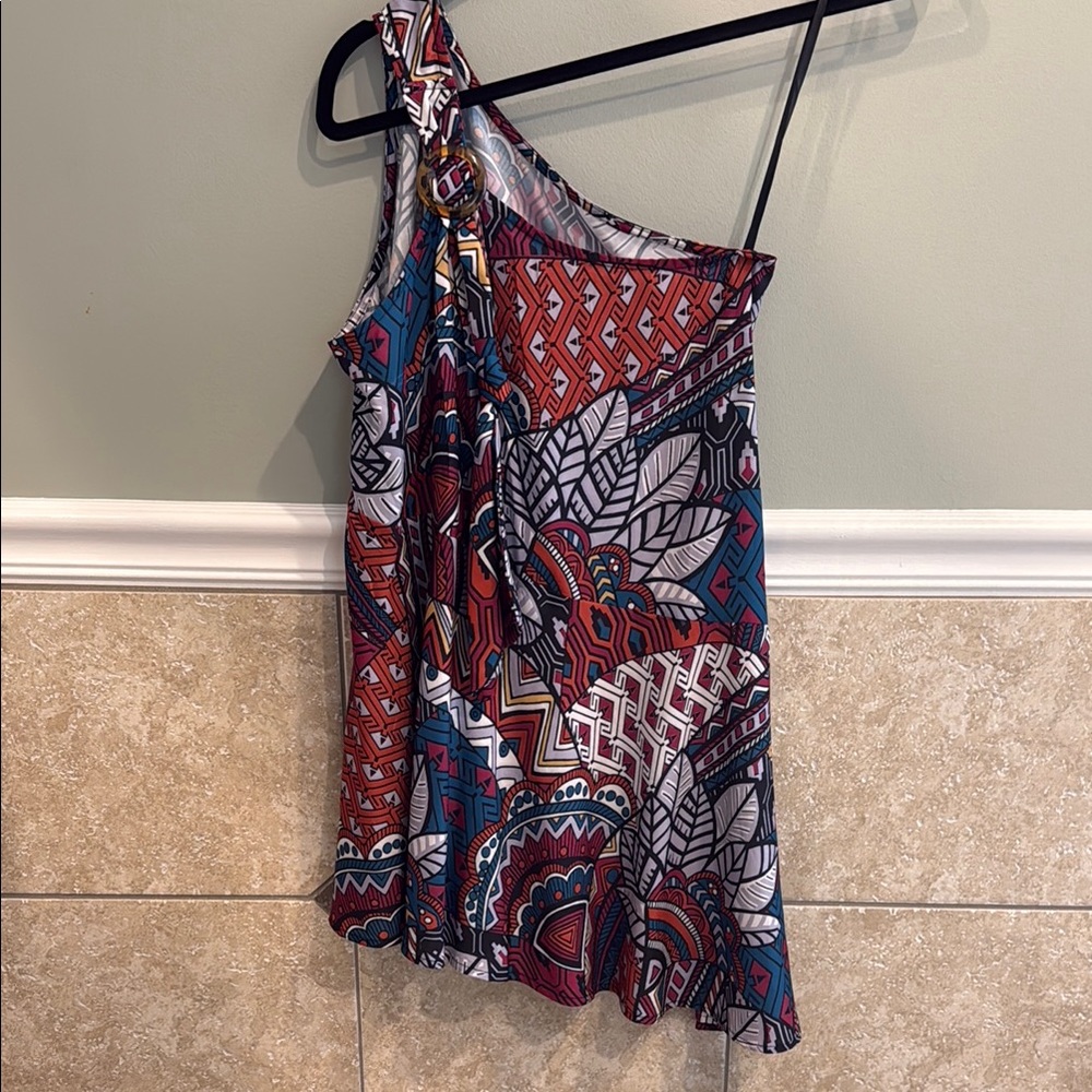 One-Shoulder Patterned Dress - Picture 3 of 5